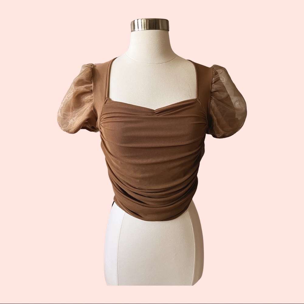 Crop top in caramel